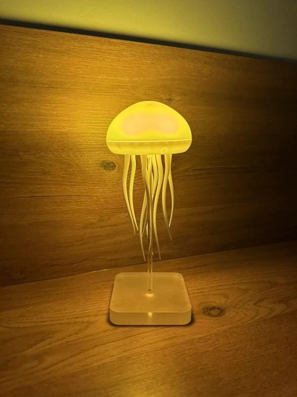 OceanGlow™ – The Magical Jellyfish Lamp