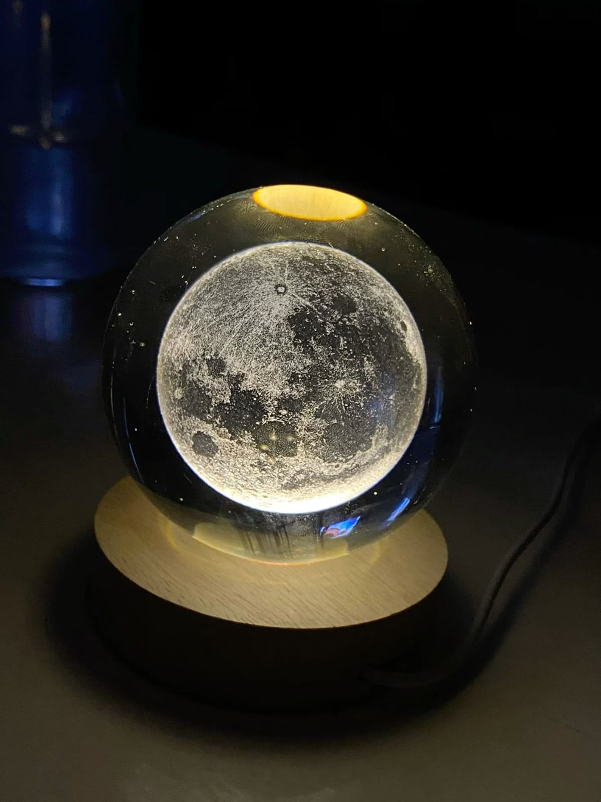LunarGlow Sphere™ – The Moon Captured in Crystal